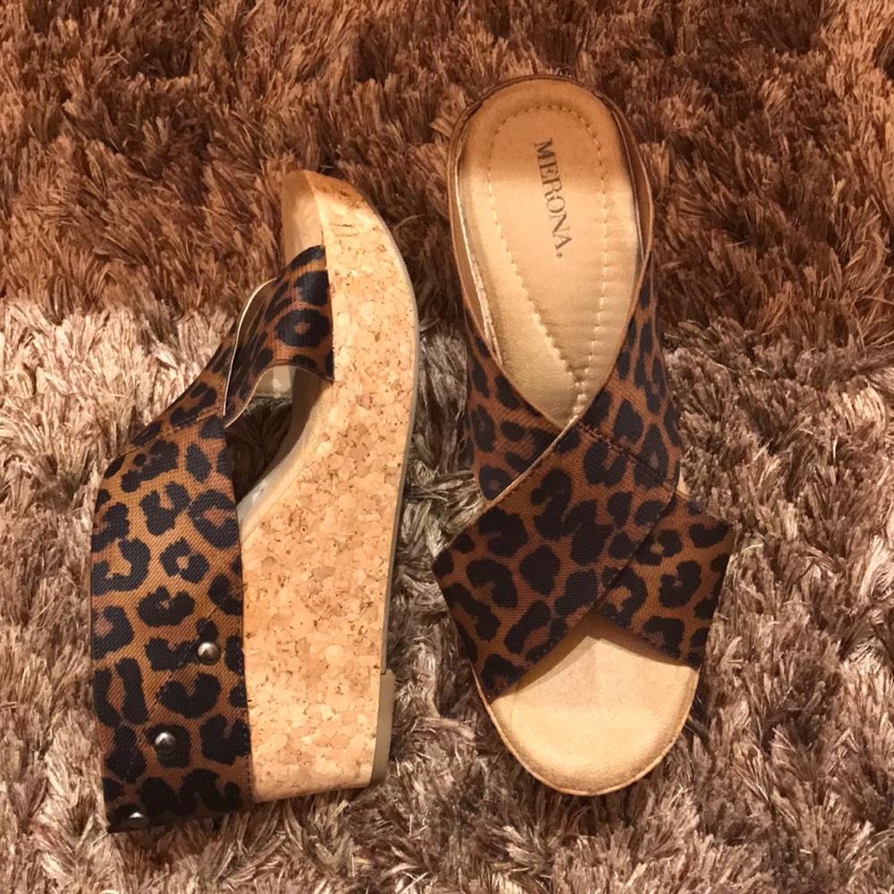 Leopard wedges